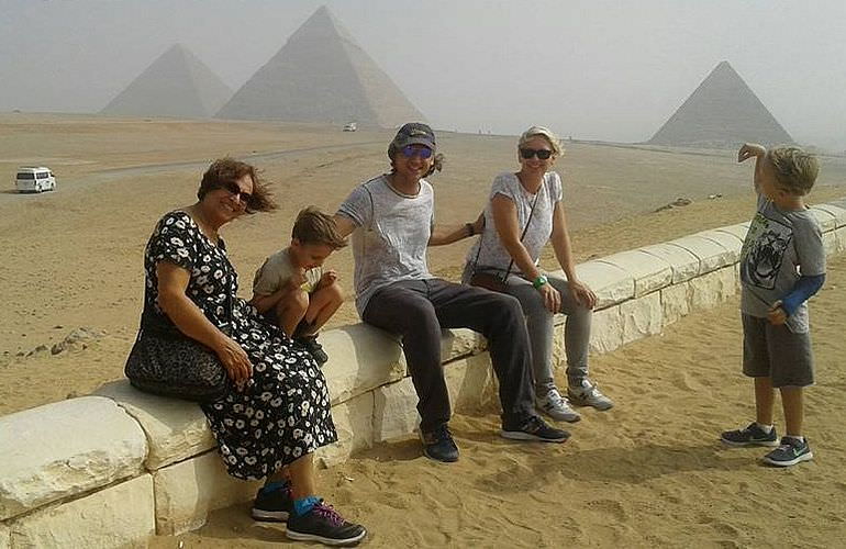 Ausflug zu den Pyramiden in Kairo ab Hurghada mit dem Privatwagen