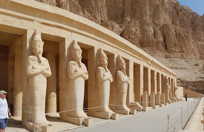 Tagestour nach Luxor ab Hurghada - Privater Tagesausflug mit dem Privatwagen