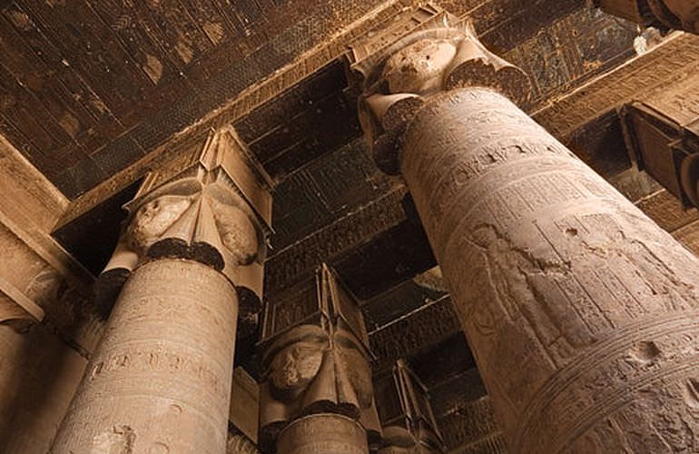 Privater Tagesausflug nach Abydos und Dendera mit Limousine ab Hurghada