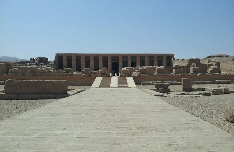 Privater Tagesausflug nach Abydos und Dendera mit Limousine ab Hurghada