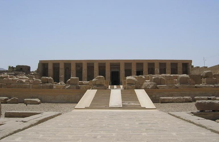 Privater Tagesausflug nach Abydos und Dendera mit Limousine ab Hurghada