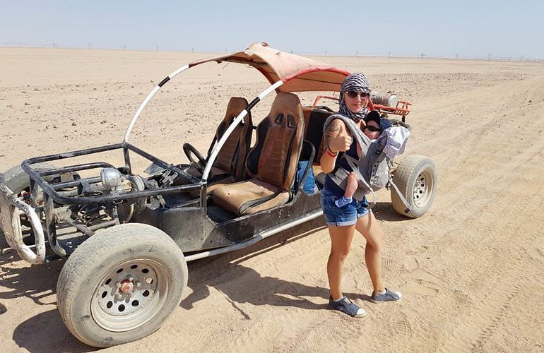 Wüstenabenteuer-Kombitour: Quad, Jeep, Buggy und Kamelreiten