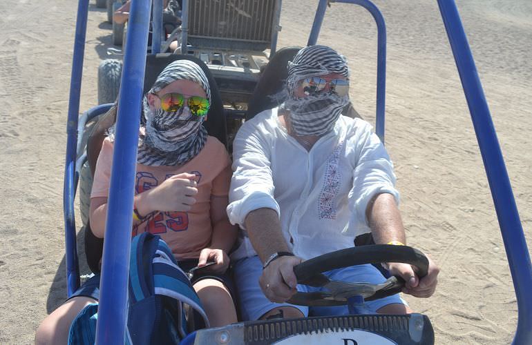 Oase Wüstensafari ab Hurghada: Quad Tour, Jeep Fahren, Spider Auto, Beduinen und Kamelreiten