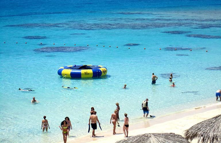 Ausflug mit dem Boot zur Paradies Insel in Hurghada