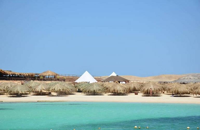 Ausflug mit dem Boot zur Paradies Insel in Hurghada