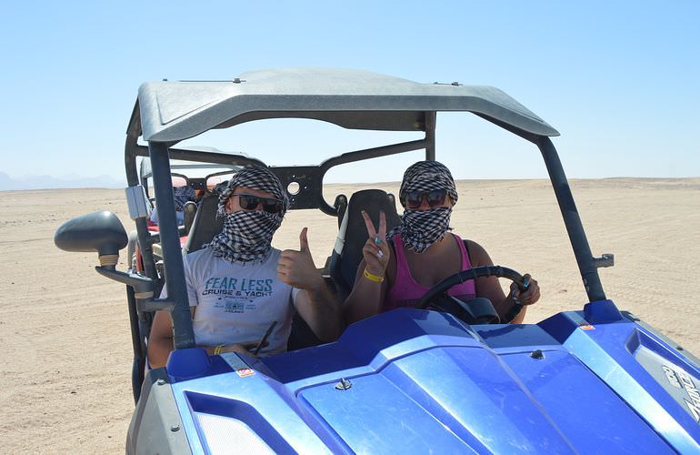 Private Buggy Tour in Hurghada am Morgen mit Kamelreiten