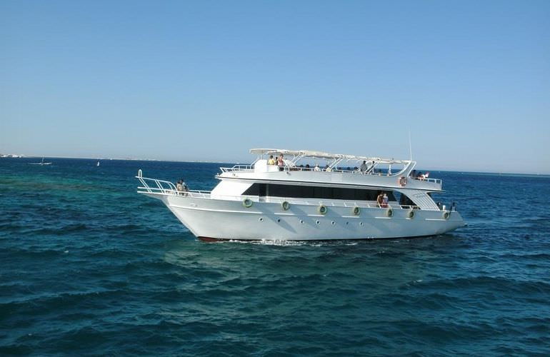 Private Yachten chartern mit Insel-Ausflug von Hurghada aus