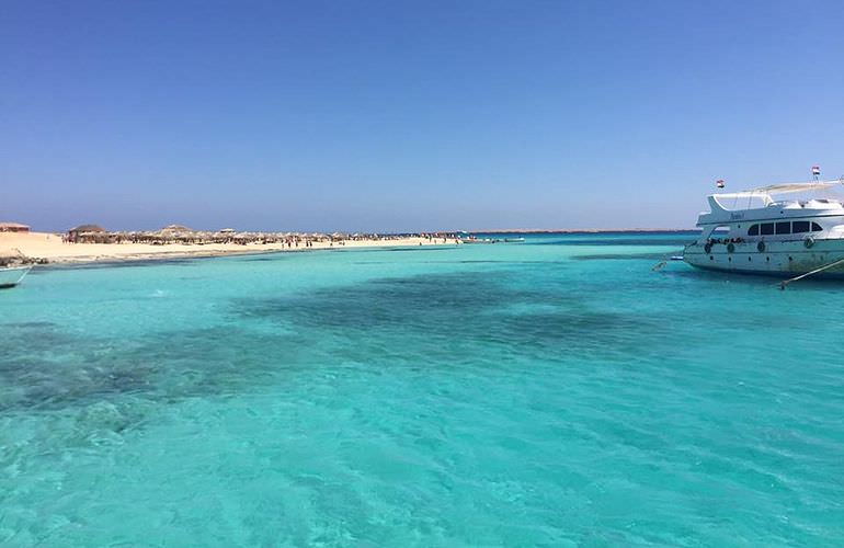 Private Yachten chartern mit Insel-Ausflug von Hurghada aus