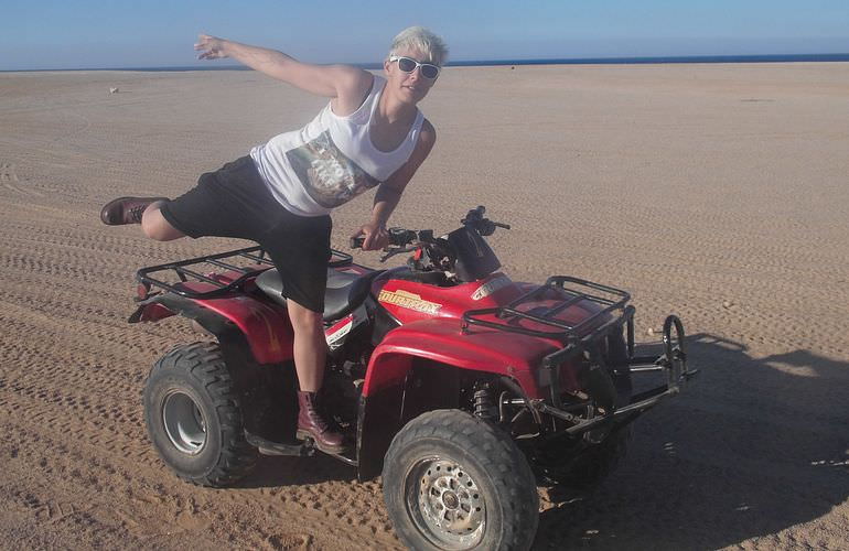 Privates Quad-Abenteuer am Strand bei Sonnenuntergang ab Hurghada