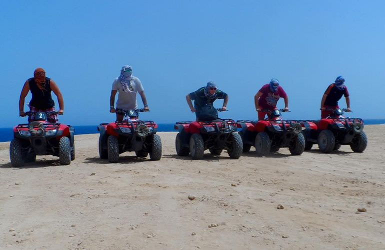 Privates Quad-Abenteuer am Strand bei Sonnenuntergang ab Hurghada