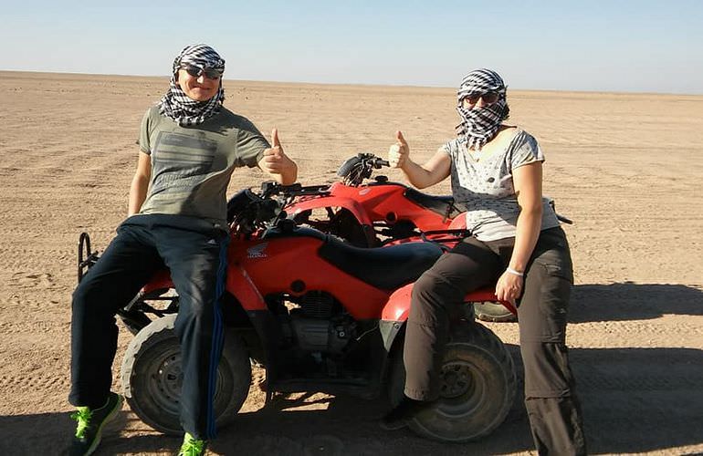 Privates Quad-Abenteuer am Strand bei Sonnenuntergang ab Hurghada