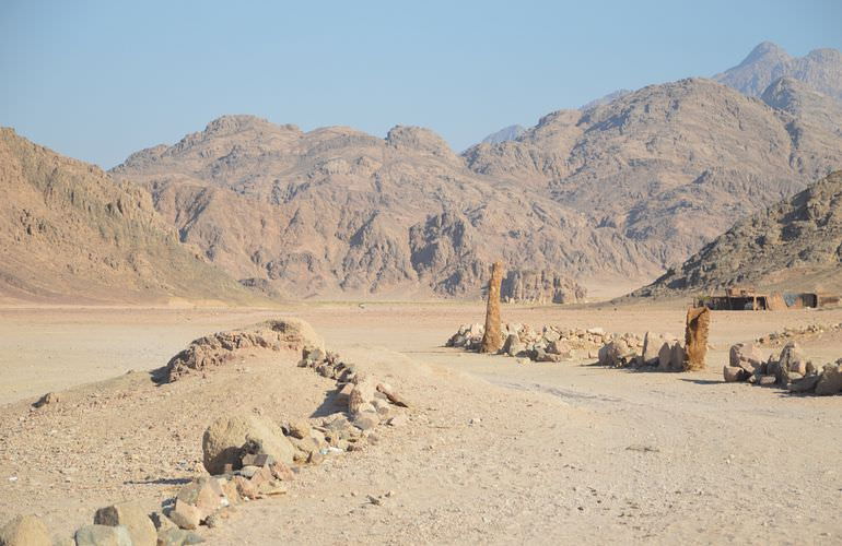 Quad Tour ab Hurghada: Wüstensafari mit dem Quad zum Beduinendorf