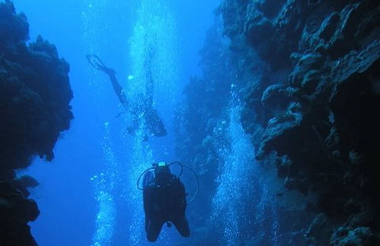 Tauchen in Hurghada: Tauchausfahrten - Schnuppertauchen - Tauchen für Wiedereinsteiger